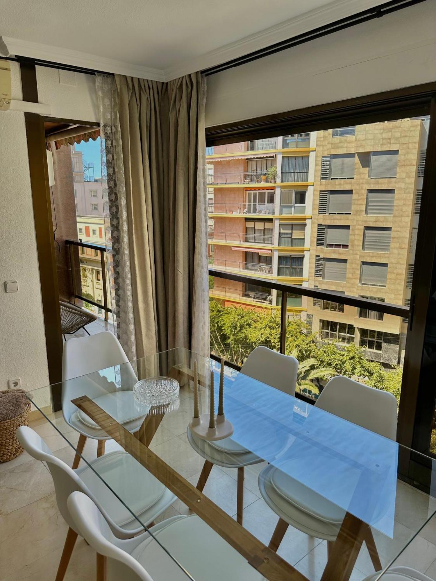 Piso En El Corazon De Alicante Con Ubicacion Unica Екстериор снимка