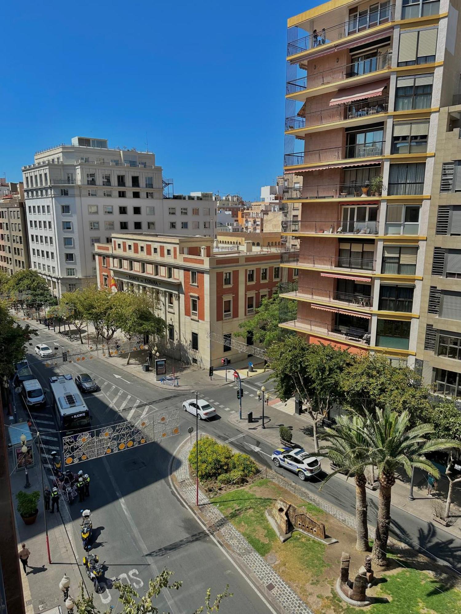 Piso En El Corazon De Alicante Con Ubicacion Unica Екстериор снимка